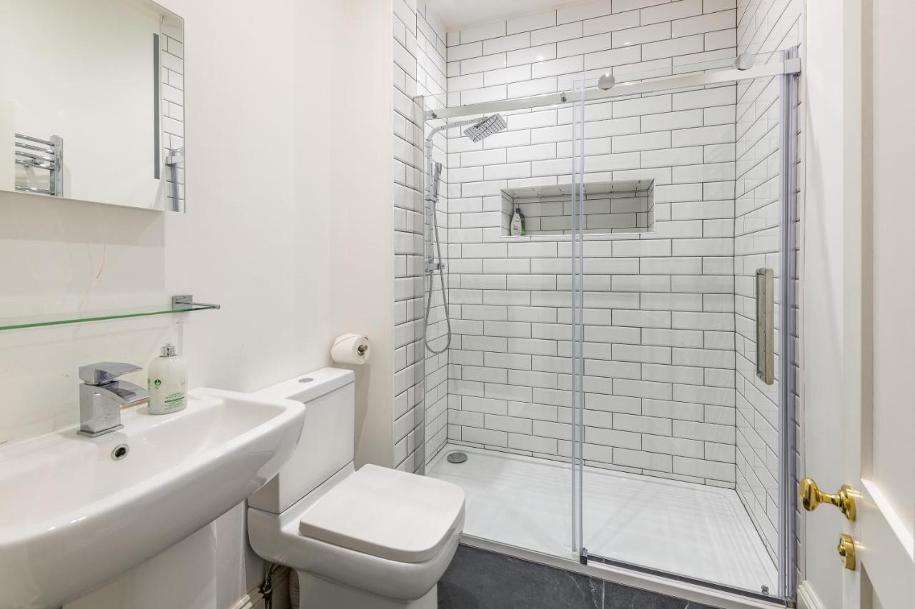 Georgian 2 Bed Apartment With 3 Bathrooms And Parking מראה חיצוני תמונה